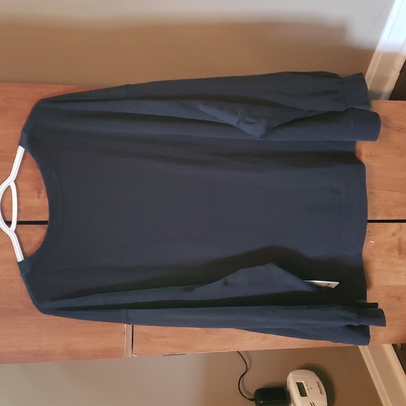 Athleta Willow V-Neck Sweatshirt - Picture 3 of 11